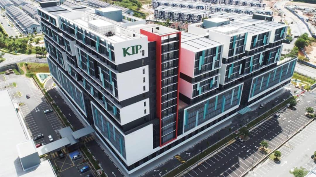Tulip Touch Homestay Kota Warisan Klia Sepang Luaran gambar